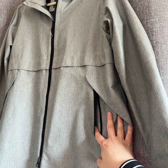 Mondetta brand tailored gray hooded women's zippered raincoat - size Large - Picture 3 of 16